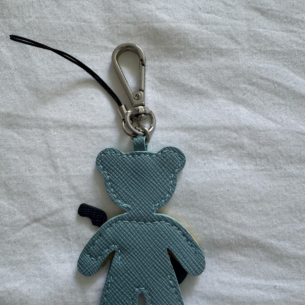 Prada adorable key chain new condition never used - Picture 4 of 4